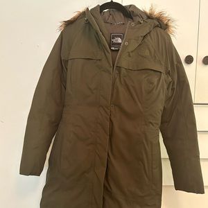 The North Face Women's Arctic Parka Sage Green XS